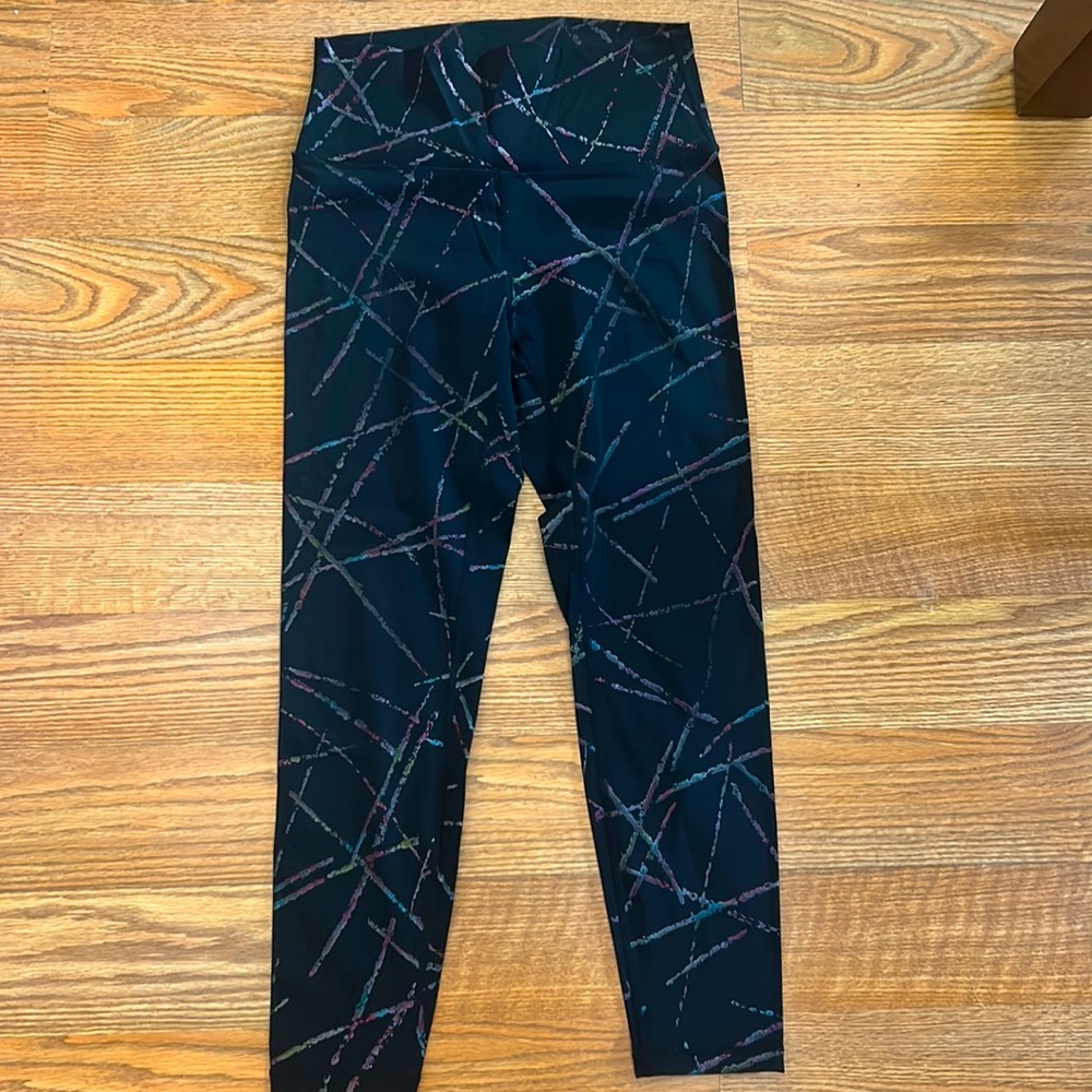 Abstract Leggings
